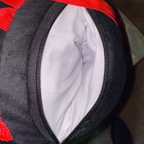 Wonder Woman Pop! Back Pack and cube plush - Picture 4 of 6